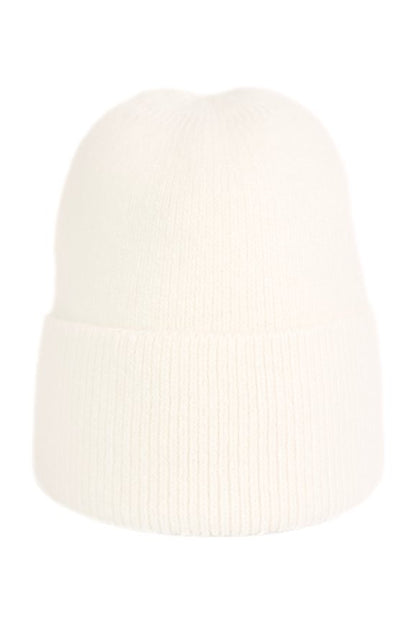 Mütze in weiß – modische Mütze für kalte Tage – Essential Anders